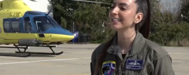 «Δεν είναι ανδρικό επάγγελμα, ο ουρανός δεν ανήκει σε κανένα φύλο»: Η 27χρονη ανθυποσμηναγός της Πολεμικής Αεροπορίας που κάνει αεροδιακομιδές
