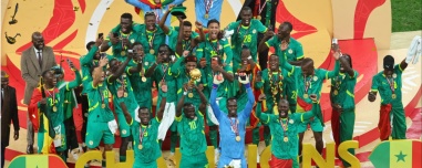 Χάος, ένταση και απονομή: Η Σενεγάλη κατέκτησε το δεύτερο Κόπα Άφρικα της ιστορίας της επικρατώντας 1-0 του Μαρόκου, δείτε βίντεο 