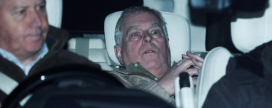 Αφέθηκε ελεύθερος ο Άντριου: Σοκαρισμένος έφυγε από το Τμήμα, δείτε τις πρώτες φωτογραφίες του έκπτωτου πρίγκιπα μετά τη σύλληψη