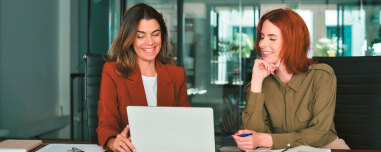 Δημογραφικό: Η μείωση των γυναικών 25-44 ετών οξύνει το πρόβλημα, μονόδρομος η αύξηση των μεταναστών κατά 700.000 έως το 2050, λένε οι ειδικοί