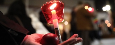 Με λαμπρότητα το «Χριστός Ανέστη» σε όλη τη χώρα: Το μήνυμα Ιερωνύμου για ελπίδα και ειρήνη, δείτε την ακολουθία