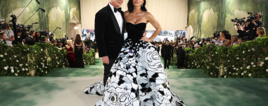 Πώς Μπέζος και Σάντσεθ μετέτρεψαν το Met Gala σε πεδίο μάχης ανάμεσα στην ελίτ της μόδας και τους tech billionaires