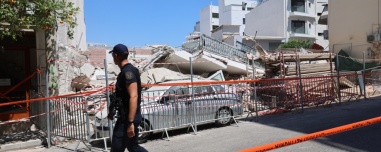«Έχουμε εκεί ένα θέμα»: Τα SMS που δείχνουν ότι οι μηχανικοί γνώριζαν τον κίνδυνο κατάρρευσης στα Πετράλωνα, πώς απετράπη η τραγωδία