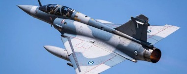 Le Parisien Matin: Η Αθήνα εξετάζει γαλλικό σχέδιο για την αποστολή Mirage στην Ουκρανία σε αντάλλαγμα την απόκτηση Rafale με προνομιακούς όρους