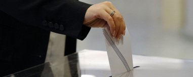 Real Polls: Τρεις μονάδες πάνω η ΝΔ στο 29,1%, στο 16,1% ο Τσίπρας, στο 13,1% η Καρυστιανού, μονοψήφιο το ΠΑΣΟΚ 