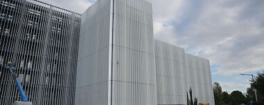 Η ιστορία του ελληνικού Πενταγώνου: Από το ξενοδοχείο Μεγάλη Βρετάννια, στο σημερινό κτίριο της Μεσογείων με τη νέα βιοκλιματική όψη