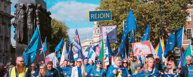 Οι Βρετανοί το ξανασκέφτονται: Το Brexit έφερε φόρους, ακρίβεια, ανεργία, brain drain, κατάρρευση του ΕΣΥ και τα χειρότερα έρχονται 