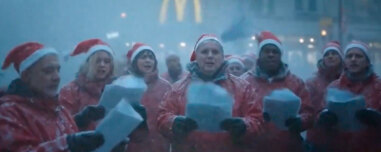 «Είναι ό,τι πιο φρικτό έχω δει»: Σάλος για τη χριστουγεννιάτικη διαφήμιση με ΑΙ της McDonald's Ολλανδίας που τελικά αποσύρθηκε