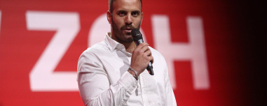 Άγριο επεισόδιο στο Στρασβούργο, ο ευρωβουλευτής του ΣΥΡΙΖΑ Νίκος Παππάς χτύπησε τον δημοσιογράφο Νίκο Γιαννόπουλο - Υπεβλήθη μήνυση