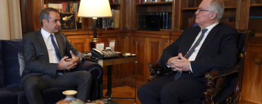 Μητσοτάκης σε Τασούλα: Πιστεύω ότι οι αγρότες θα απομακρυνθούν σύντομα από τα μπλόκα