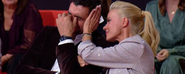 Ο κακός του Παρά Πέντε λύγισε στο reunion και το Twitter συγκινήθηκε: «Έχει πλαντάξει, πρέπει να είναι πολύ ευαίσθητη ψυχή»