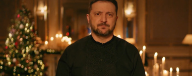 Ο Ζελένσκι παίζει τα ρέστα του για συμφωνία και εύχεται... τον θάνατο του Πούτιν: Το χριστουγεννιάτικο μήνυμα, η υποχώρηση στο εδαφικό και η μπάλα στο γήπεδο της Ρωσίας