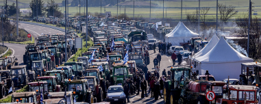 Η κυβέρνηση παίρνει πάσα για διάλογο με τους αγρότες μετά το ρήγμα στα μπλόκα: Πιθανότητα συναντήσεων με τον Τσιάρα
