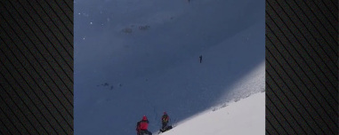 Δείτε βίντεο: Η ανάσυρση και μεταφορά με ελικόπτερο των σορών των ορειβατών από τα Βαρδούσια
