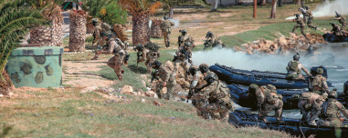 Αλλάζει μετά από 80 χρόνια η δομή στο στράτευμα: Νέες ρυθμίσεις για βαθμολόγιο, μισθολόγιο και αναβολές