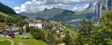 Το απομονωμένο χωριό των Άλπεων που συνδέθηκε με τον κόσμο μέσω του πιο απότομου τελεφερίκ στον πλανήτη