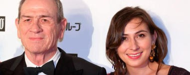 Νεκρή σε πολυτελές ξενοδοχείο εντοπίστηκε η 34χρονη κόρη του Τόμι Λι Τζόουνς, Βικτόρια
