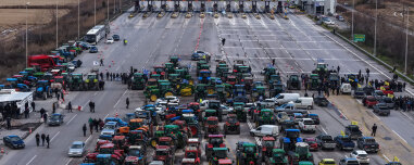 Αποδέχονται οι αγρότες την πρόσκληση για συνάντηση την Τρίτη στο Μαξίμου, ανοίγουν αύριο οι δρόμοι με τα τρακτέρ στην άκρη