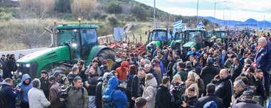 Το παρασκήνιο της πρόσκλησης στους αγρότες για συνάντηση με τον Μητσοτάκη: Τα τηλεφωνήματα και η βαλβίδα εκτόνωσης