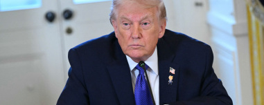 Έτοιμες οι ΗΠΑ να βοηθήσουν τους Ιρανούς λέει ο Τραμπ, σενάρια αεροπορικής επίθεσης συζήτησαν αξιωματούχοι