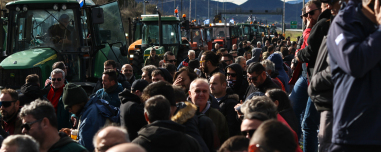 Γιατί ο Μητσοτάκης δέχθηκε δύο ραντεβού με αγρότες και κτηνοτρόφους - Η ατζέντα της Τρίτης και η δυσκολία συνεννόησης