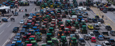 Στις 15:00 η συνάντηση Μητσοτάκη με αγρότες, ποιοι θα βρεθούν στο Μαξίμου από τα «σκληρά» μπλόκα Νίκαιας και Καρδίτσας