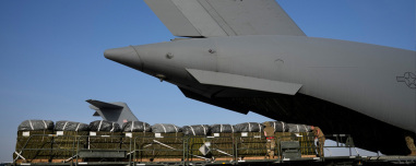 Αντίστροφη μέτρηση για χτύπημα των ΗΠΑ στο Ιράν, οι Αμερικανοί εκκενώνουν βάσεις στη Μέση Ανατολή για λόγους ασφαλείας