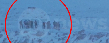 Τραυματίες οι τέσσερις από τους οκτώ ορειβάτες στον Ταΰγετο, οι δύο μεταφέρονται με φορεία πάνω στον πάγο - Δείτε φωτογραφίες