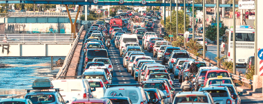 6+1 μέτρα για να συμμαζέψουν το χάος στην κυκλοφορία στην Αττική