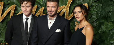 Ξέσπασε ο Μπρούκλιν Μπέκαμ: Οι γονείς μου προσπαθούν να διαλύσουν τη σχέση μου, η μητέρα μου χόρεψε «ανάρμοστα πάνω μου» στη δεξίωση του γάμου μου