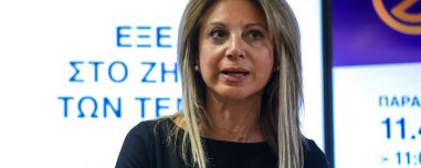 Η Καρυστιανού επιμένει, «ούτε έχουν σκεφθεί γιατί οδηγείται ένα ζευγάρι στην άμβλωση» και επιτίθεται στα ΜΜΕ