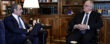 Μητσοτάκης σε Τασούλα: Σας φέρνω νέα ταραγμένων καιρών, να αποφύγουμε τα χειρότερα στις σχέσεις ΕΕ-ΗΠΑ