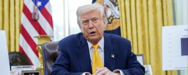 Τραμπ: 100% δασμοί σε ευρωπαϊκές χώρες αν δεν δεχθούν τον έλεγχο της Γροιλανδίας 
