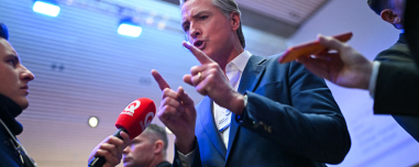 Επίθεση στους Ευρωπαίους από τον κυβερνήτη της Καλιφόρνιας: Αξιοθρήνητη η στάση τους απέναντι στον Τραμπ, έπρεπε να τους είχα φέρει επιγονατίδες