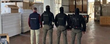 Ποιος είναι ο αρχηγός των τσιγαράδων με το παρατσούκλι «Πούτιν» - Αστυνομικός τους έδινε πληροφορίες για 500 ευρώ τον μήνα