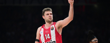 «Ψυχωμένος» Ολυμπιακός επικράτησε 92-86 του Ερυθρού Αστέρα στο ΣΕΦ, βίντεο 
