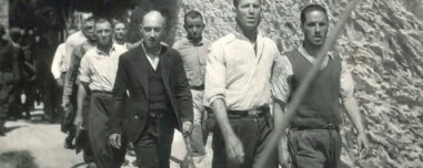 Αυθεντικές οι φωτογραφίες από τις εκτελέσεις στην Καισαριανή, 262 ντοκουμέντα αγοράζει το υπουργείο Πολιτισμού μετά από συμφωνία με τον συλλέκτη