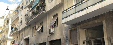 Σεξουαλική επίθεση σε 25χρονη ΑΜΕΑ στην Κυψέλη: Η μητέρα είδε στην κάμερα την κακοποίηση, κυνήγησε τον δράστη με μαχαίρι