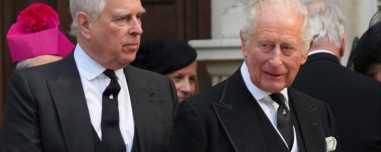 Σεισμός στο Μπάκινγχαμ: Προειδοποιούσαν τον Κάρολο από το 2019 για τις «μυστικές συμφωνίες» του πρίγκιπα Άντριου