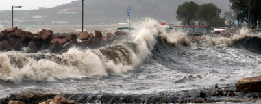 Γιατί η Δυτική Ελλάδα δοκιμάζεται όλο και συχνότερα από σαρωτικές κακοκαιρίες: Καθηγητής Φυσικής εξηγεί