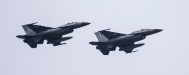 Δύο ελληνικά F-16 σηκώθηκαν για να αναχαιτίσουν ύποπτο αντικείμενο στον Λίβανο, επέστρεψε πτήση της Aegean από την Κύπρο στην Αθήνα