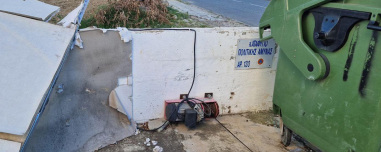 Απογοητευτικές εικόνες από καταφύγια στην Κύπρο: Σε πάρκινγκ πολυκατοικιών, αποθήκες και... κοτέτσια