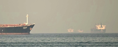 Πλήγμα στα ελληνικά συμφέροντα λόγω πολέμου, αποχωρούν σταδιακά τα ελληνόκτητα πλοία από τον Κόλπο: Από 325 έμειναν 172