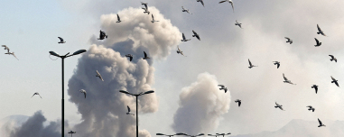 Επίθεση με drone στο αεροδρόμιο του Ντουμπάι και αναστολή πτήσεων - Μπαράζ βομβαρδισμών στην Τεχεράνη