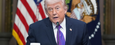 Τραμπ: Καμία συμφωνία με το Ιράν, μόνο παράδοση άνευ όρων και μετά θα επιλέξουμε τον νέο ηγέτη