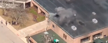 Νεκρός ο ένοπλος που εισέβαλε με αυτοκίνητο σε συναγωγή στο Μίσιγκαν, live εικόνα
