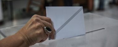 Δημοσκόπηση Opinion Poll: Στο 31,2% η ΝΔ με προβάδισμα 16,8 μονάδων από το ΠΑΣΟΚ - Aνέβηκε στο 12,6% το «άλλο κόμμα», τι λένε για Τσίπρα - Καρυστιανού