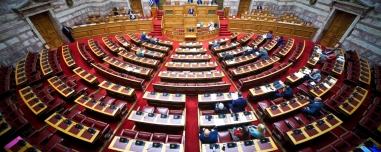«Παρών» από ΠΑΣΟΚ, «όχι» από κόμματα στον κόφτη στα social media: Λυπηρή η στάση τους, σχολιάζουν από την κυβέρνηση