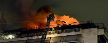 Μία γυναίκα έχασε τη ζωή της από τη φωτιά που ξέσπασε σε διαμέρισμα στη Νέα Σμύρνη
