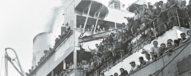 Το πλοίο που έσωσε την ελίτ της ελληνικής διανόησης και η μυστηριώδης ιστορία του άγνωστου επιβάτη 